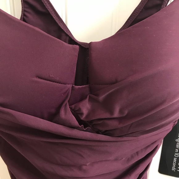 **MIRACLESUIT ESCAPE SWIMSUIT** - Picture 4 of 8